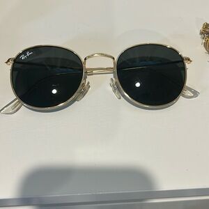 Ray Ban unisex round gold frame sunglasses